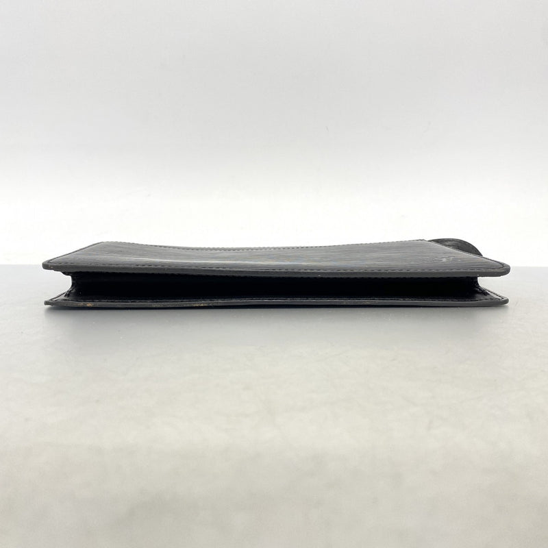【6fc3882】ルイヴィトン クラッチバッグ エピ ポシェットオム M52522 ノワール【中古】メンズ