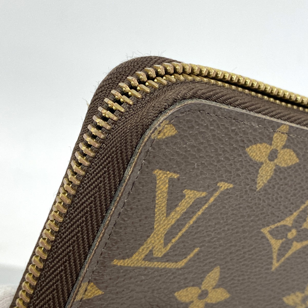 【6fc4002】ルイヴィトン 長財布 モノグラム ジッピーウォレット M42616 ブラウン【中古】メンズ レディース ユニセックス