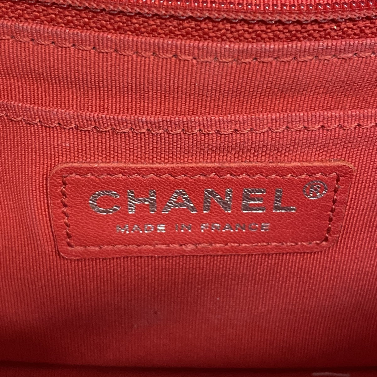 【6fc4019】シャネル ショルダーバッグ Vステッチ チェーンショルダー シェブロン キャビアスキン レッド シルバー金具【中古】レディース