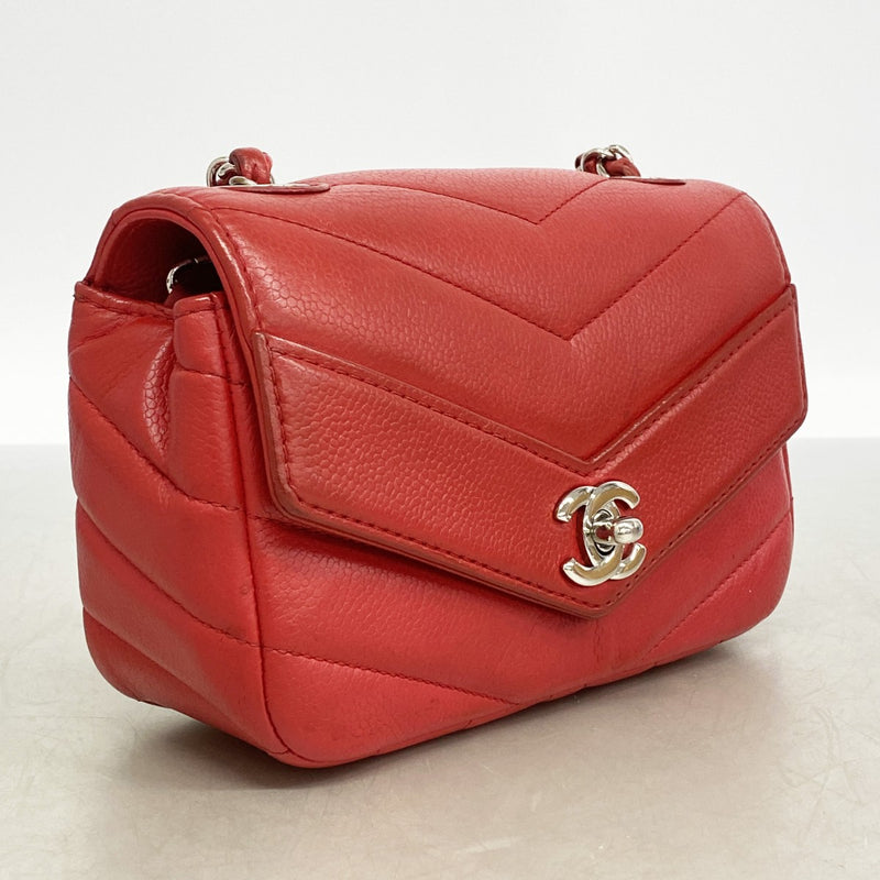 【6fc4019】シャネル ショルダーバッグ Vステッチ チェーンショルダー シェブロン キャビアスキン レッド シルバー金具【中古】レディース