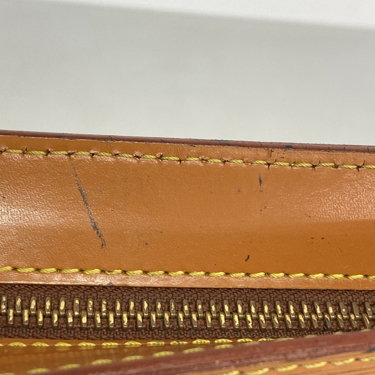 【6fc4022】ルイヴィトン クラッチバッグ エピ ポシェットオム M52528 ジパングゴールド【中古】メンズ
