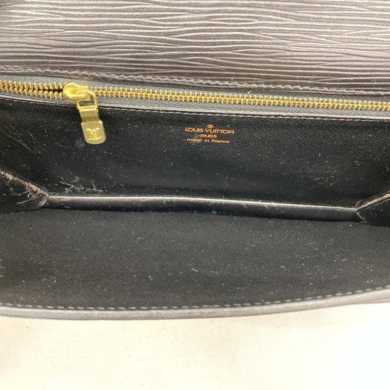 【6fc4041】ルイヴィトン クラッチバッグ エピ セリエドラゴンヌ M52612 ノワール【中古】メンズ