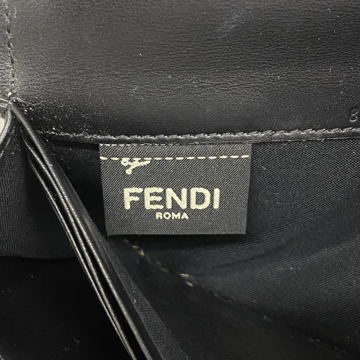 【6fc4057】フェンディ 長財布 レザー ブラック ゴールド金具【中古】レディース