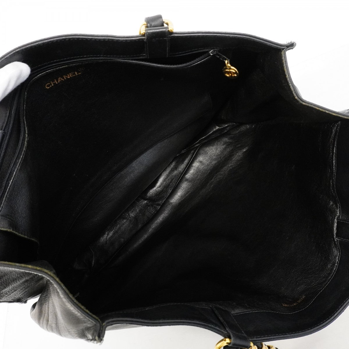 【6fc4115】シャネル チェーントート ラムスキン ブラック ゴールド金具【中古】レディース