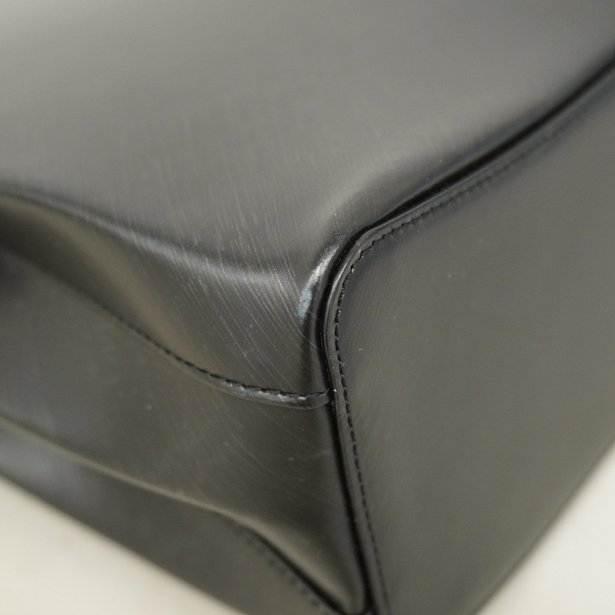 【6fc4253-h】カルティエ ハンドバッグ トリニティ レザー ブラック ゴールド/シルバー金具【中古】レディース