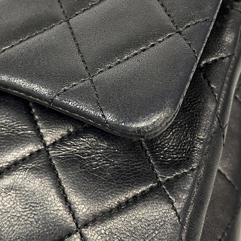 【6fc4280-h】シャネル ショルダーバッグ マトラッセ Wフラップ Wチェーン ラムスキン ブラック ゴールド金具【中古】レディース