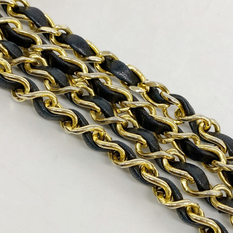 【6fc4280-h】シャネル ショルダーバッグ マトラッセ Wフラップ Wチェーン ラムスキン ブラック ゴールド金具【中古】レディース