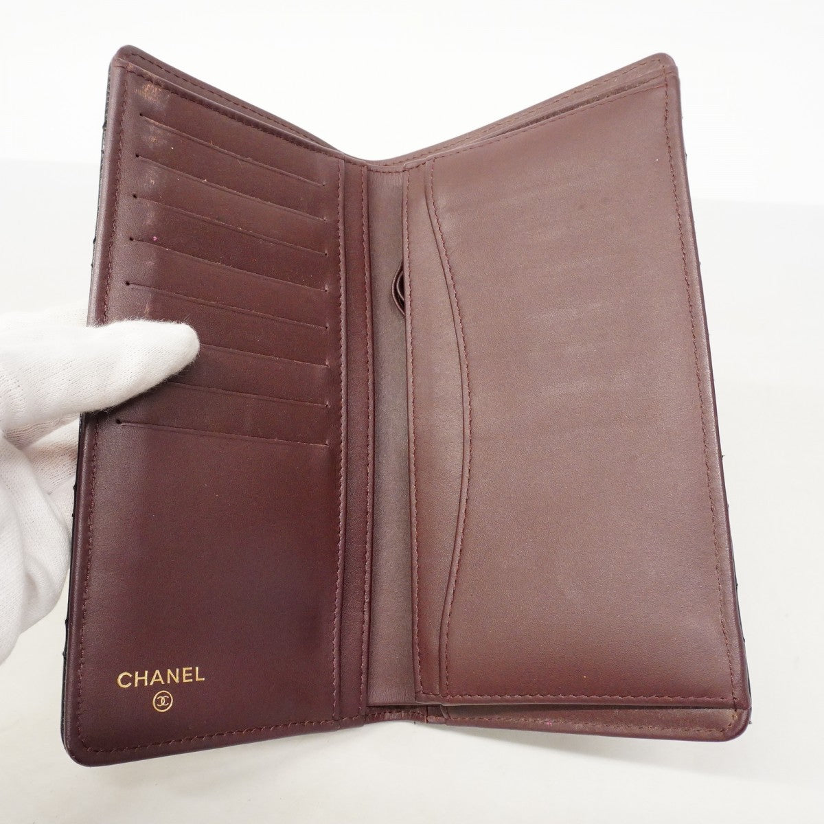 【6fc4289-k】シャネル 長財布 マトラッセ キャビアスキン ブラック ゴールド金具【中古】レディース