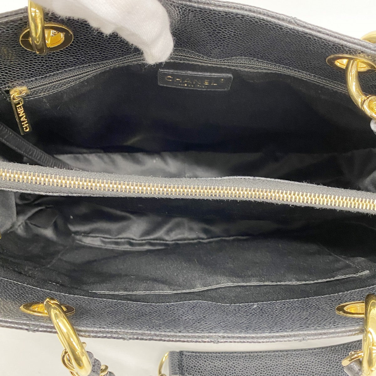 【6fc4316-k】シャネル チェーントート マトラッセ キャビアスキン ブラック ゴールド金具【中古】レディース