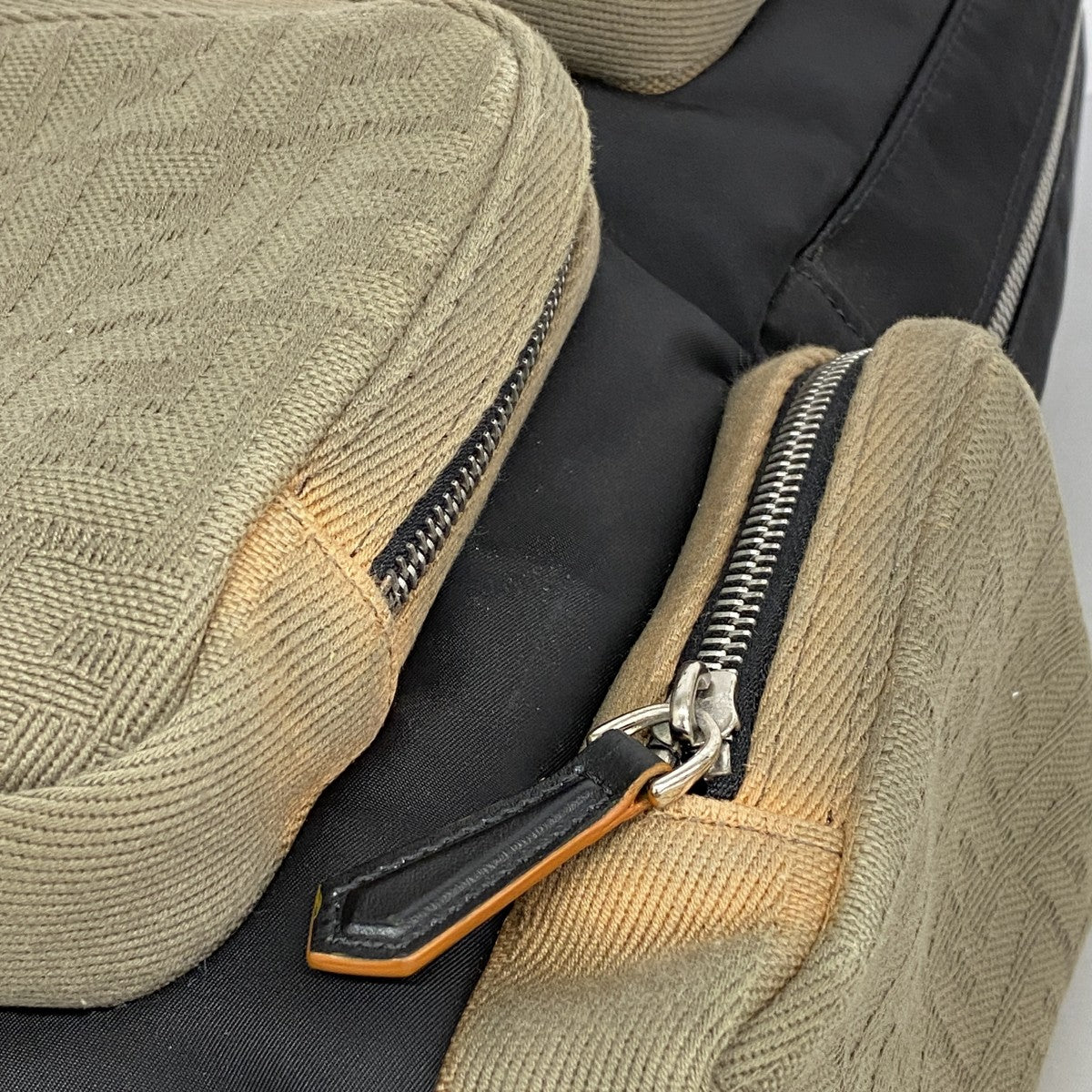 【6fc4483】フェンディ リュック・デイパック ズッカ キャンバス ナイロン マルチカラー シルバー金具【中古】メンズ