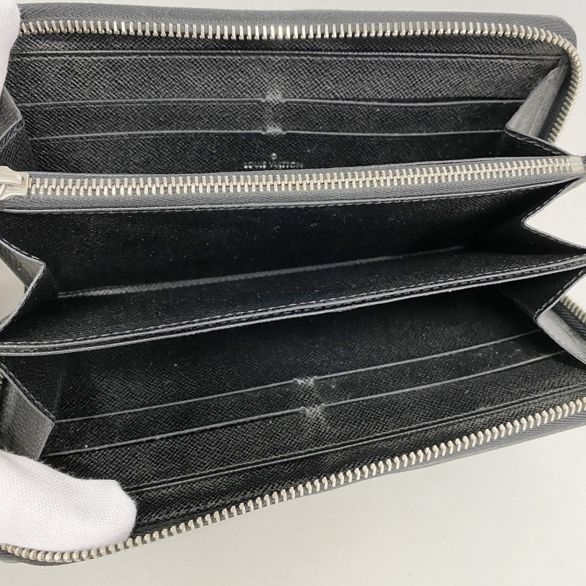 【6fc4511】ルイヴィトン 長財布 エピ ジッピーウォレット M60072 ノワール【中古】メンズ レディース ユニセックス