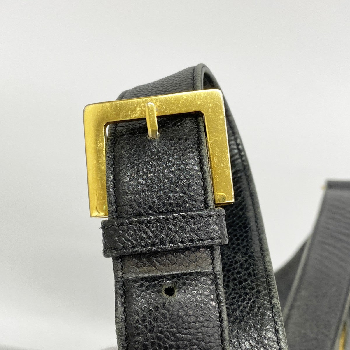 【6fc4546-k】シャネル ショルダーバッグ キャビアスキン ブラック ゴールド金具【中古】レディース