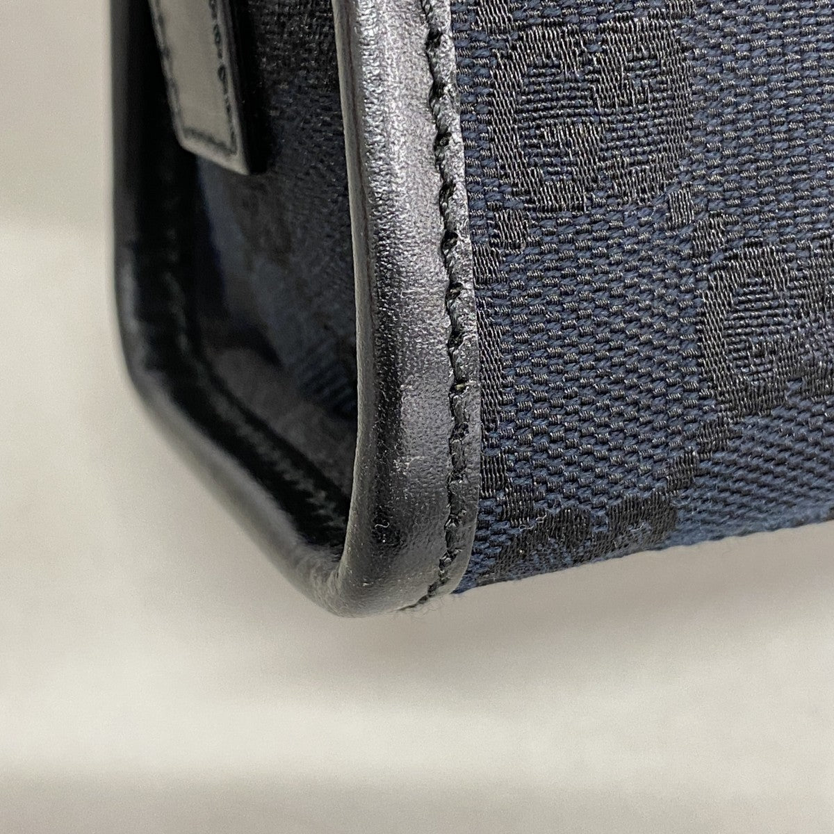 【6fc4639】グッチ ハンドバッグ GGキャンバス 002 1071 キャンバス ブラック シルバー金具【中古】レディース
