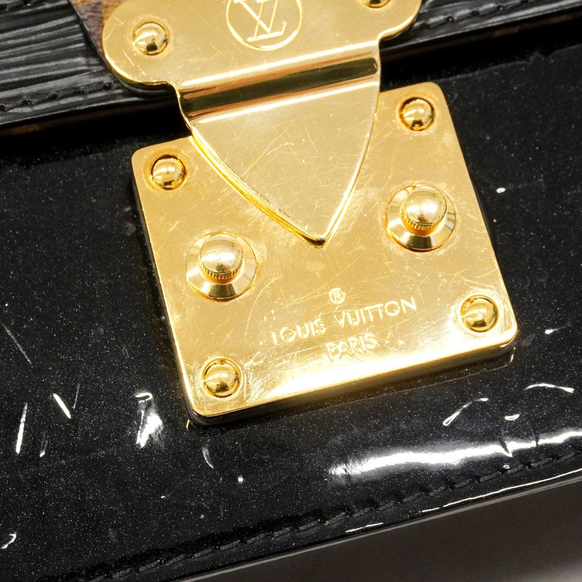 【6fd4710】ルイヴィトン ショルダーバッグ ヴェルニ モノグラム エピ ワインウッドPM M90516 ノワール【中古】レディース