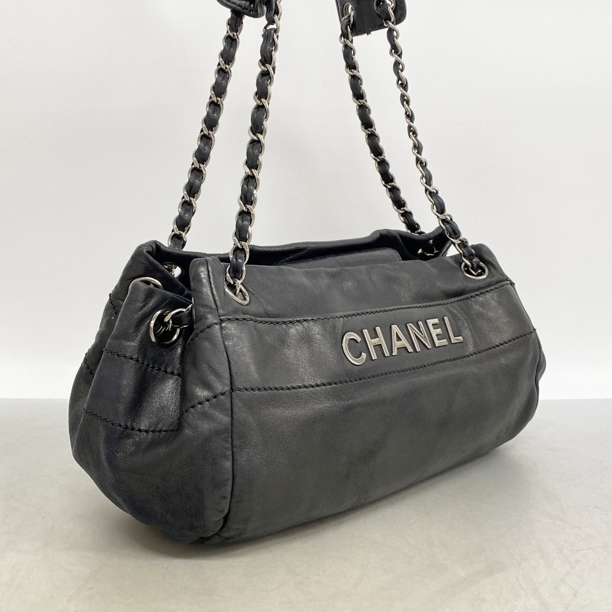 【6fd4745-k】シャネル ショルダーバッグ チェーンショルダー ラムスキン ブラック シルバー金具【中古】レディース