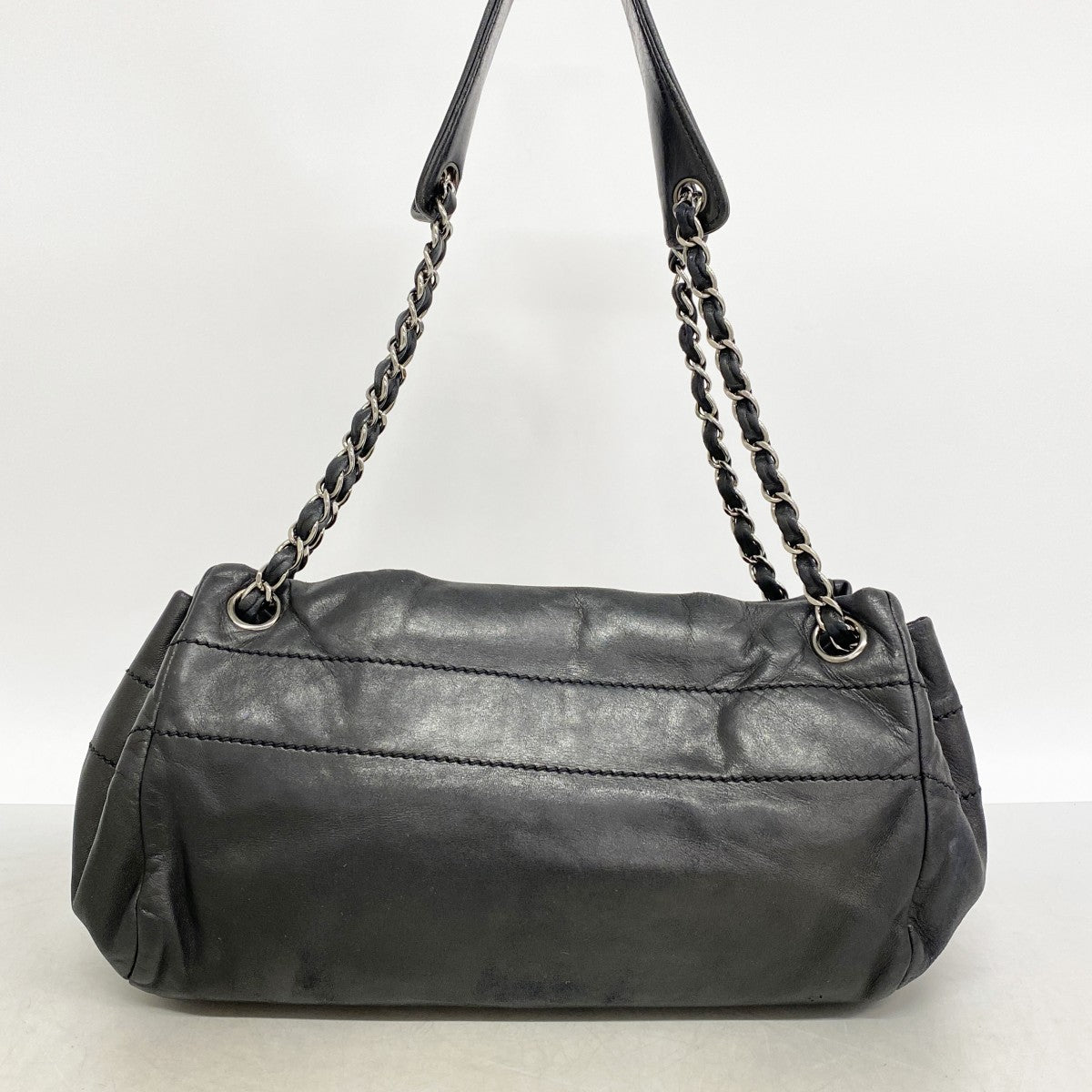 【6fd4745-k】シャネル ショルダーバッグ チェーンショルダー ラムスキン ブラック シルバー金具【中古】レディース