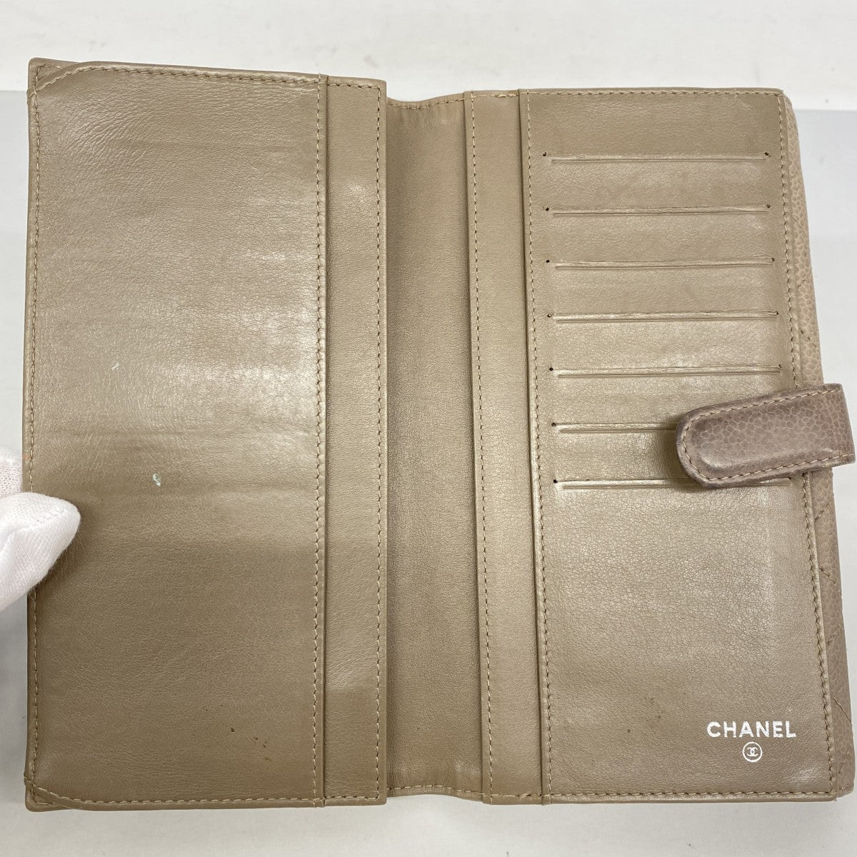 【6fd4807-k】シャネル 長財布 マトラッセ キャビアスキン ベージュ シルバー金具【中古】レディース