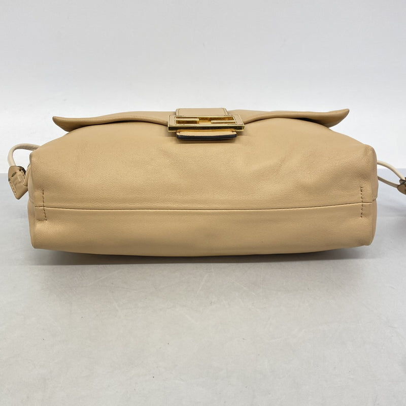 【6fd4865】フェンディ ショルダーバッグ レザー ベージュ ゴールド金具【中古】レディース