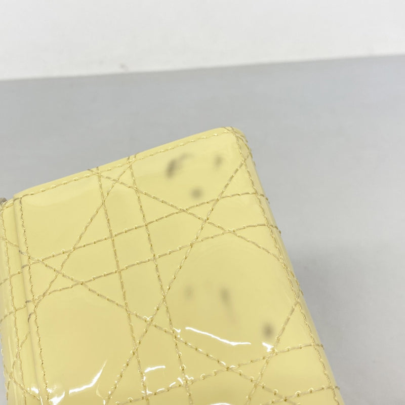 【6fd4866】クリスチャンディオール 三つ折り財布 カナージュ エナメル アイボリー ゴールド金具【中古】レディース
