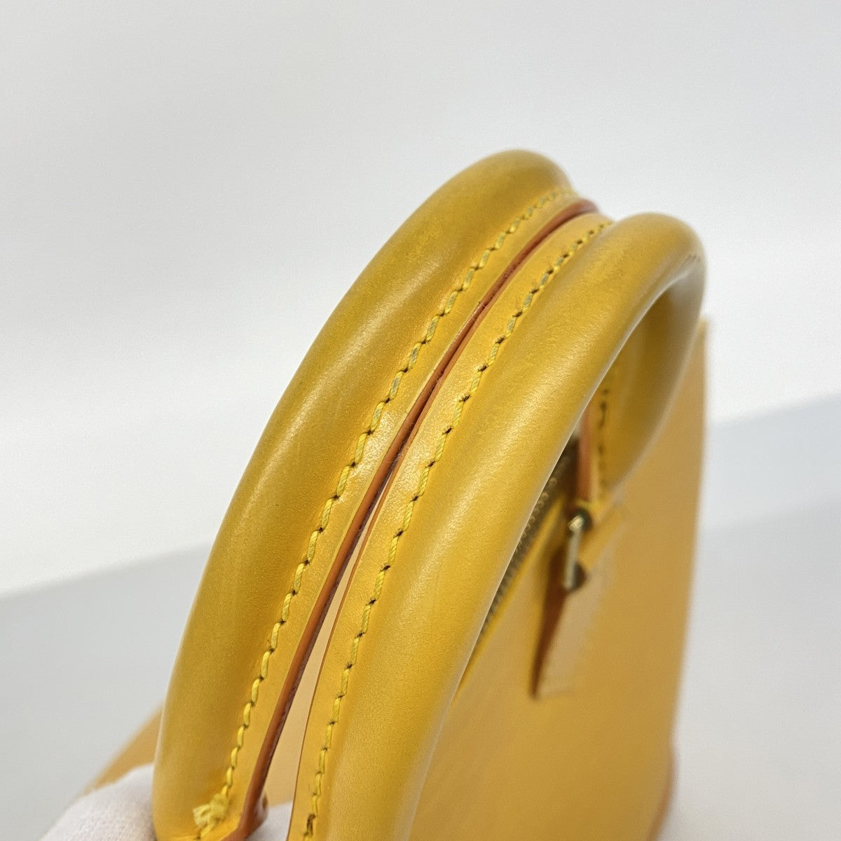 【6fd4872】ルイヴィトン ハンドバッグ エピ アルマ M52149 ジョーヌ 2wayバッグ【中古】レディース