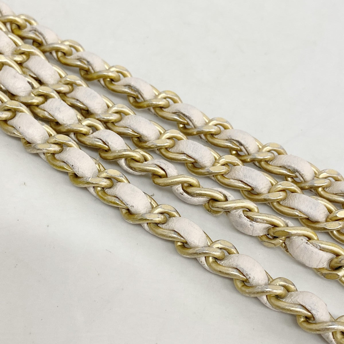 【6fd5044-k】シャネル ショルダーバッグ マトラッセ チェーンショルダー ラムスキン ベージュ ゴールド金具【中古】レディース