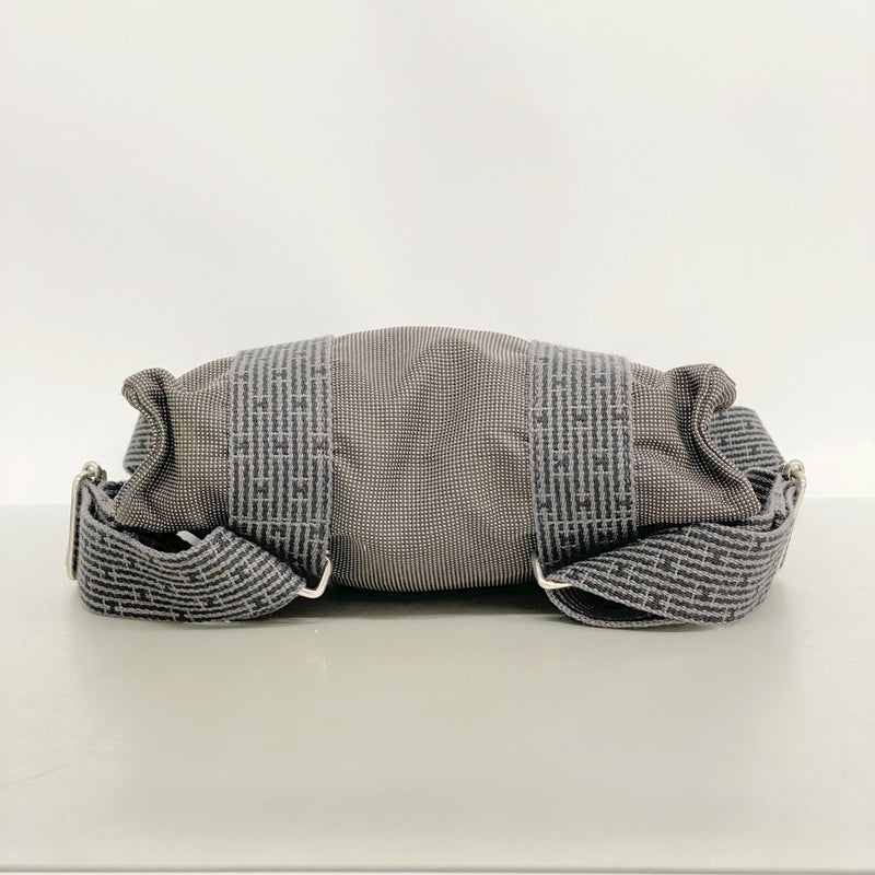【6fd5073-k】エルメス リュック・デイパック エールラインアドPM キャンバス グレー シルバー金具【中古】レディース