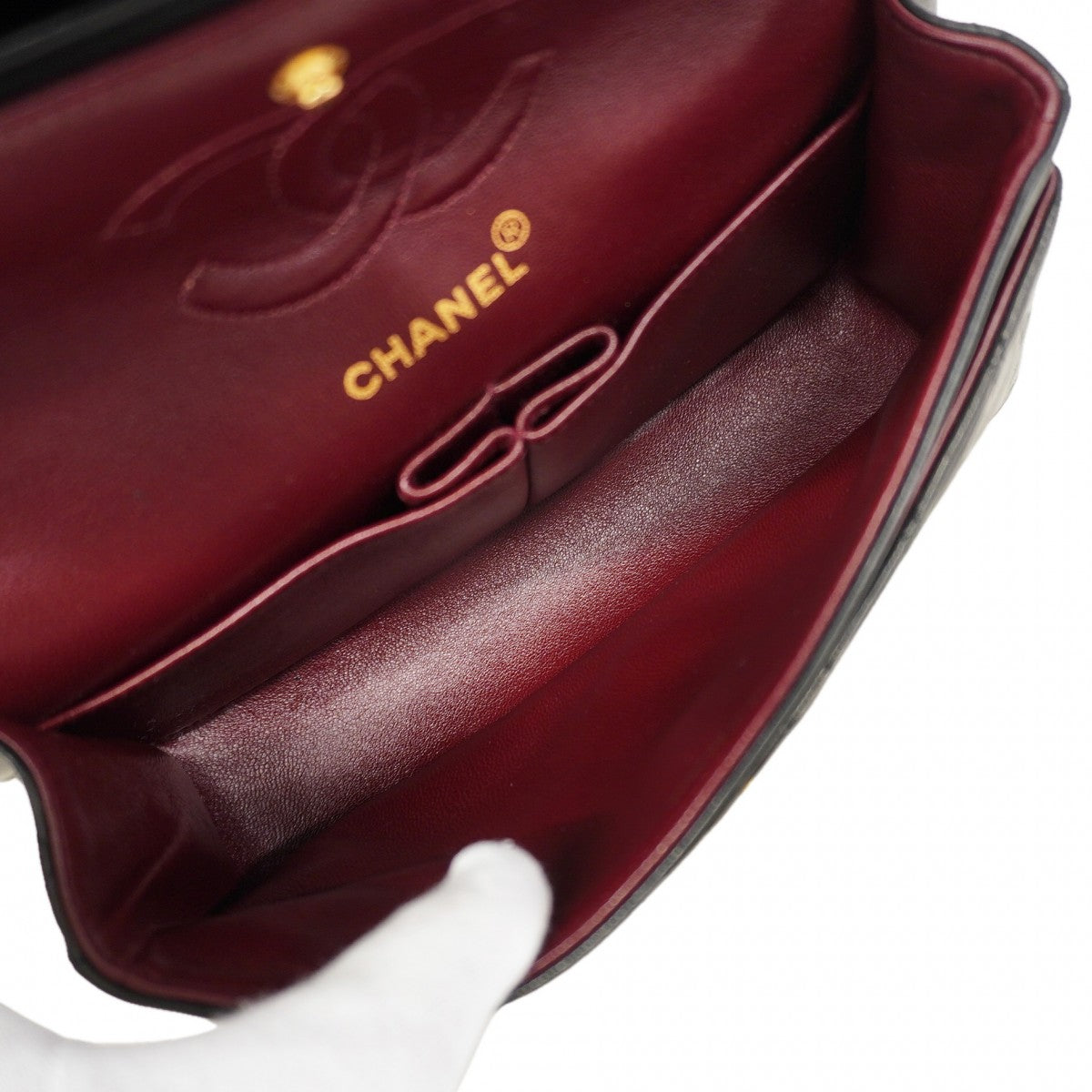 【6fd5218】シャネル ショルダーバッグ マトラッセ Wフラップ Wチェーン ラムスキン ブラック ゴールド金具【中古】レディース