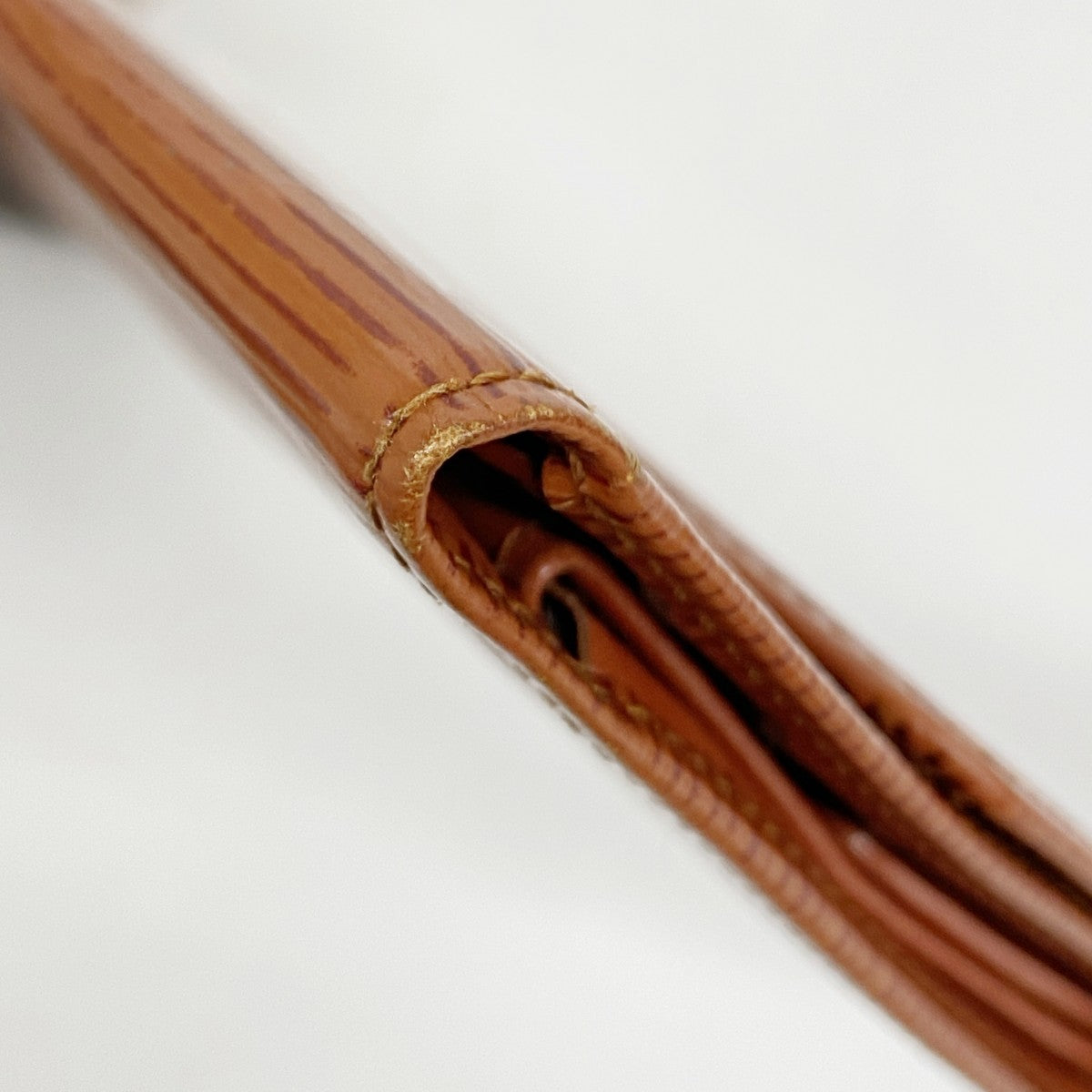 【6fd5285】ルイヴィトン 三つ折り長財布 エピ ポルトフォイユインターナショナル M63388 ケニアブラウン【中古】レディース