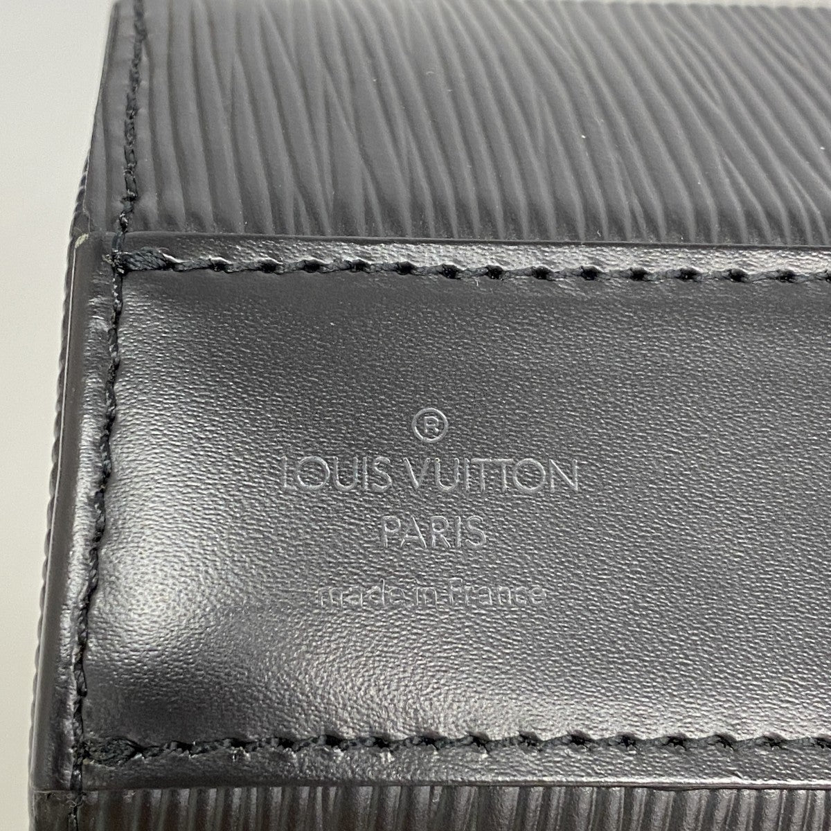 【6fd5339】ルイヴィトン ショルダーバッグ エピ サックソウ M80161 ノワール【中古】レディース