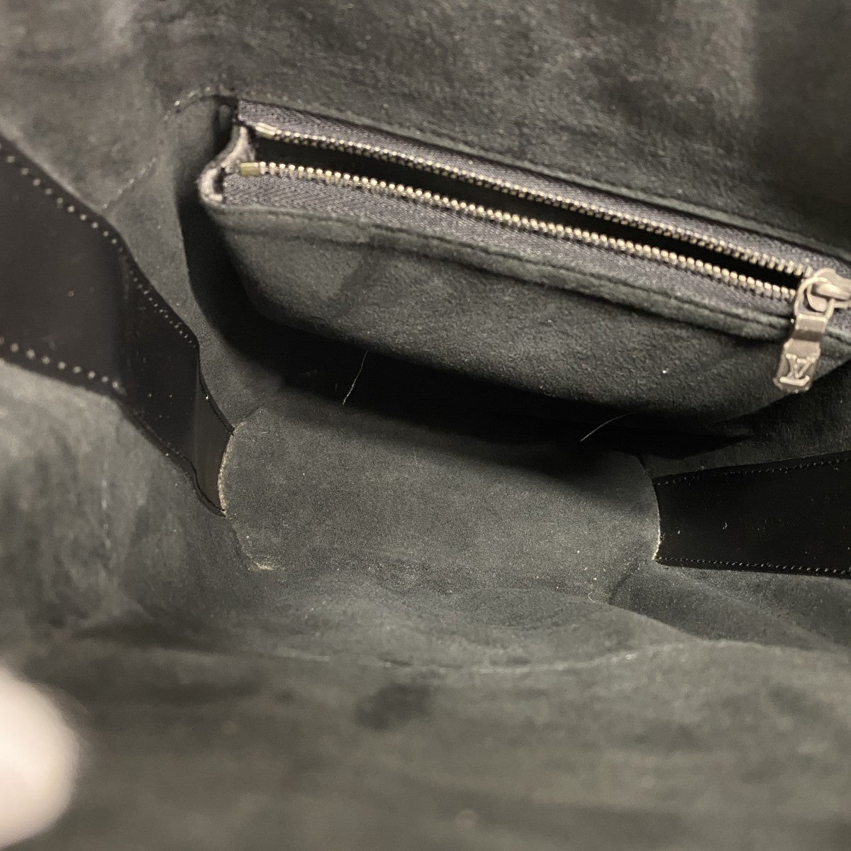 【6fd5339】ルイヴィトン ショルダーバッグ エピ サックソウ M80161 ノワール【中古】レディース