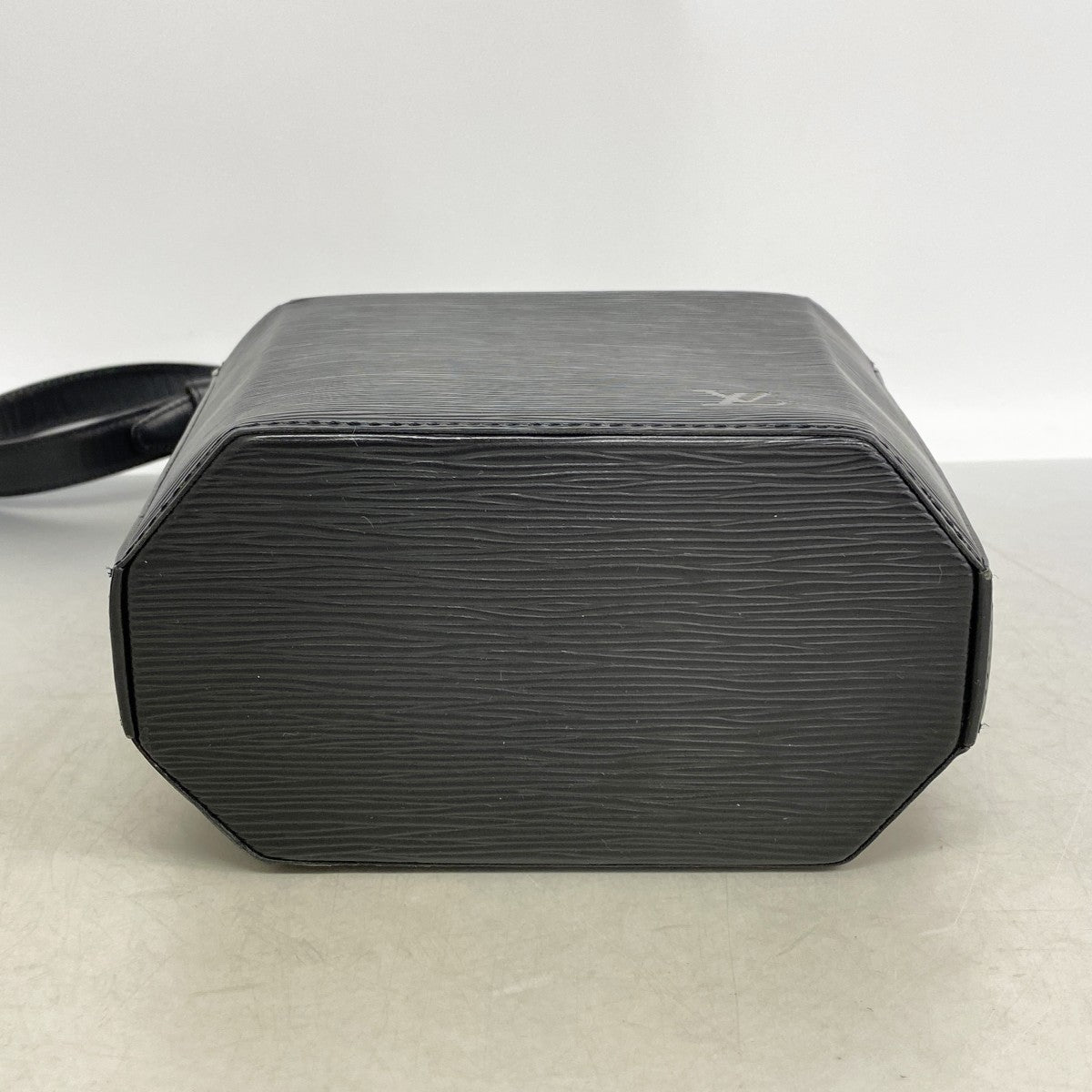 【6fd5339】ルイヴィトン ショルダーバッグ エピ サックソウ M80161 ノワール【中古】レディース