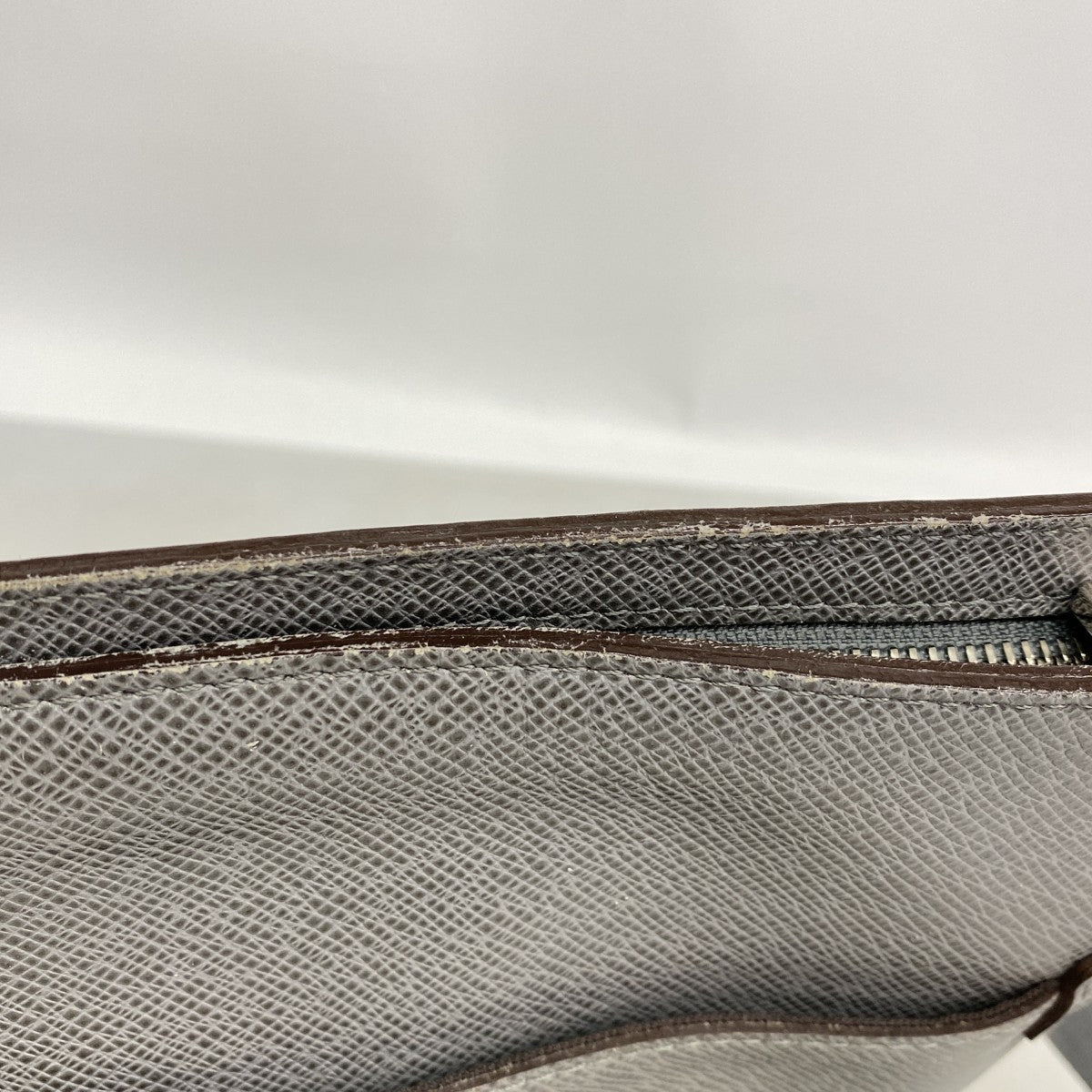 【6fd5343】ルイヴィトン ショルダーバッグ タイガ サシャ M32630 グラシエ【中古】メンズ