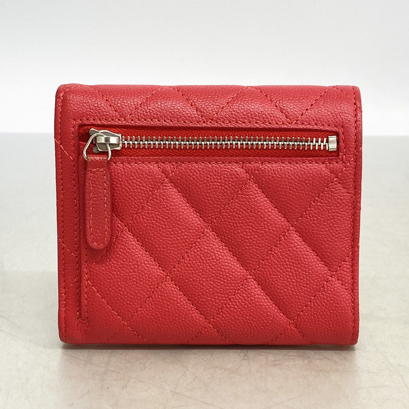【6fd5407】シャネル 三つ折り財布 マトラッセ キャビアスキン レッド シルバー金具【中古】レディース