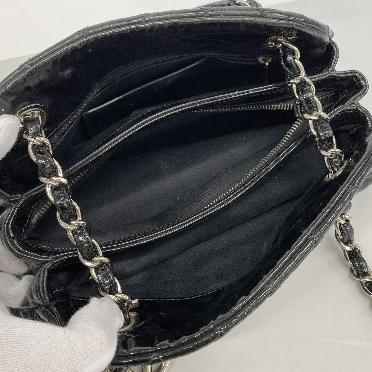 【6fd5412-k】シャネル ショルダーバッグ マドモアゼル チェーンショルダー パテントレザー ブラック シルバー金具【中古】レディース