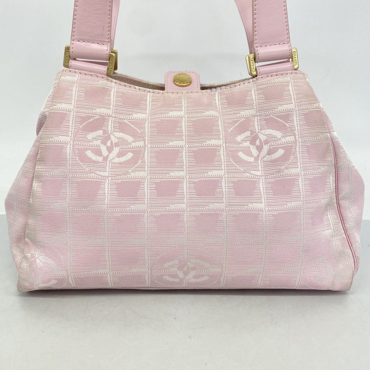 【6fd5456-k】シャネル ハンドバッグ ニュートラベル ナイロン ピンク シルバー ゴールド金具【中古】レディース
