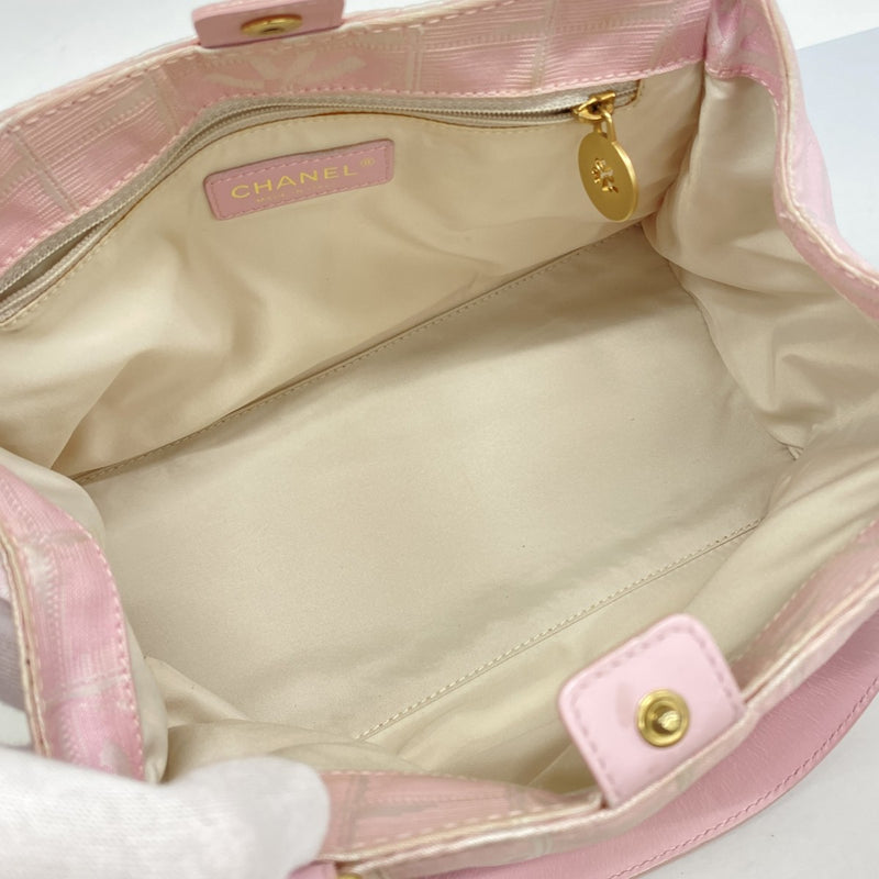 【6fd5456-k】シャネル ハンドバッグ ニュートラベル ナイロン ピンク シルバー ゴールド金具【中古】レディース
