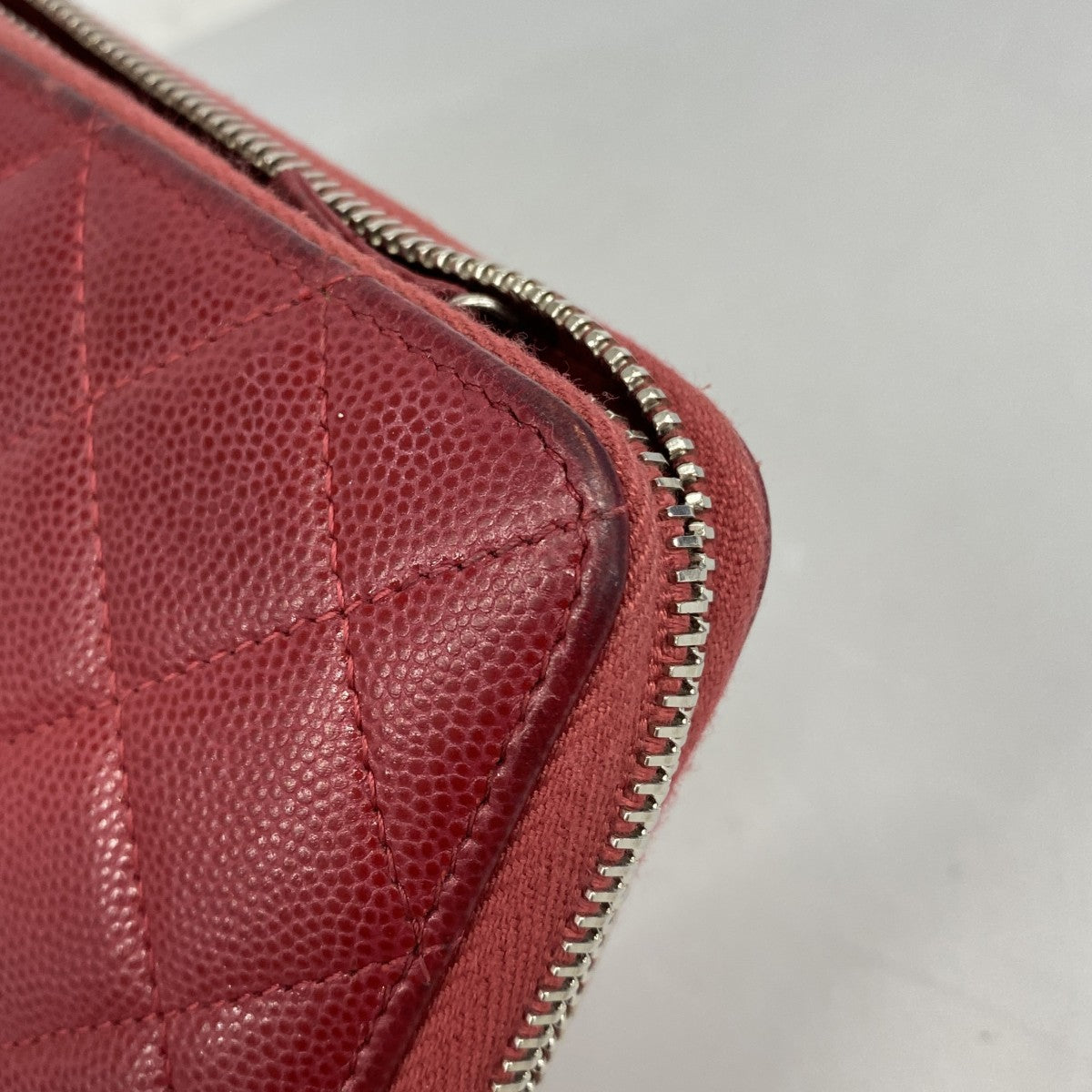 【6fd5457-k】シャネル 長財布 マトラッセ キャビアスキン レッド シルバー金具【中古】レディース