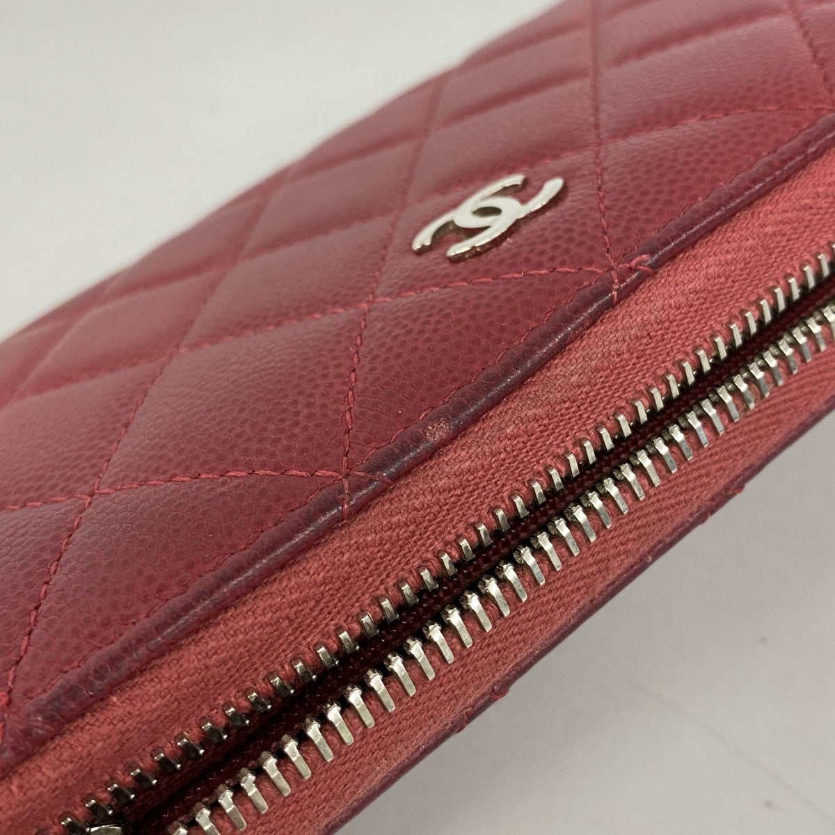 【6fd5457-k】シャネル 長財布 マトラッセ キャビアスキン レッド シルバー金具【中古】レディース