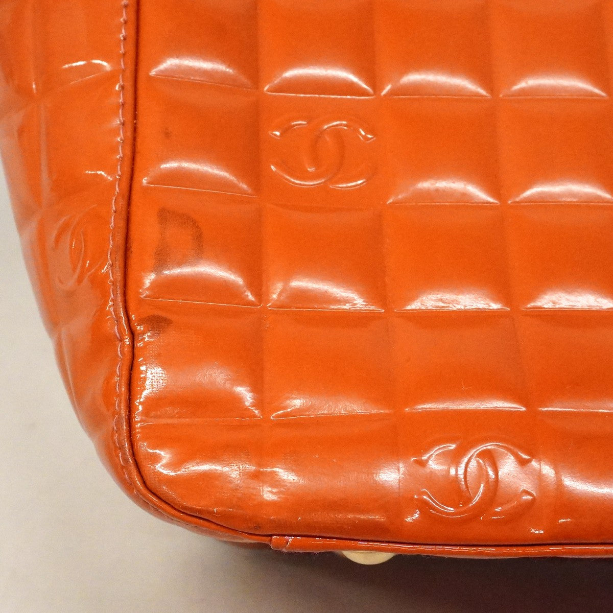 【6fd5462】シャネル トートバッグ チョコバー パテントレザー ピンク オレンジ シャンパンゴールド金具【中古】レディース