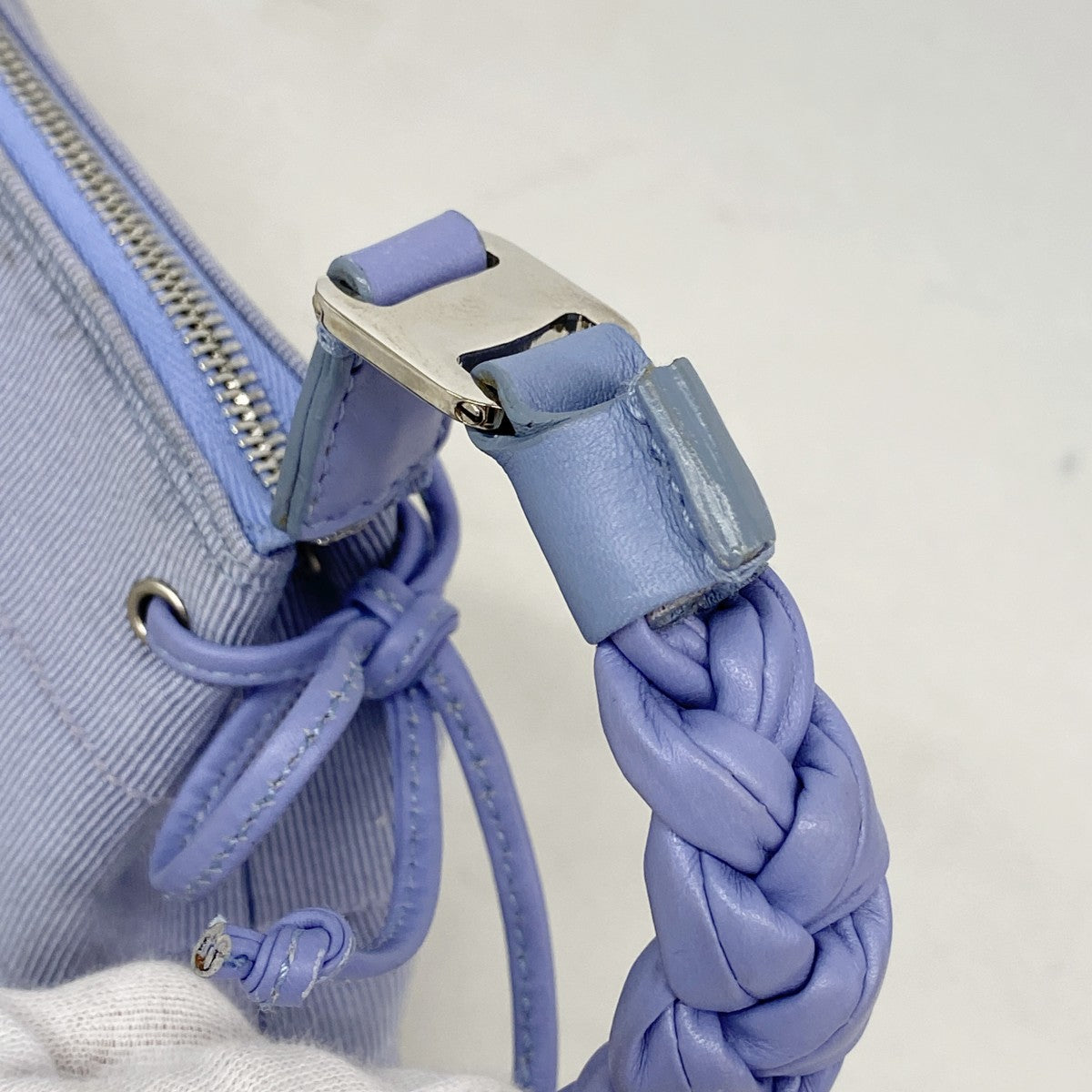 【6fd5549】サルヴァトーレフェラガモ ショルダーバッグ ヴァラ キャンバス ブルーパープル シルバー金具【中古】レディース