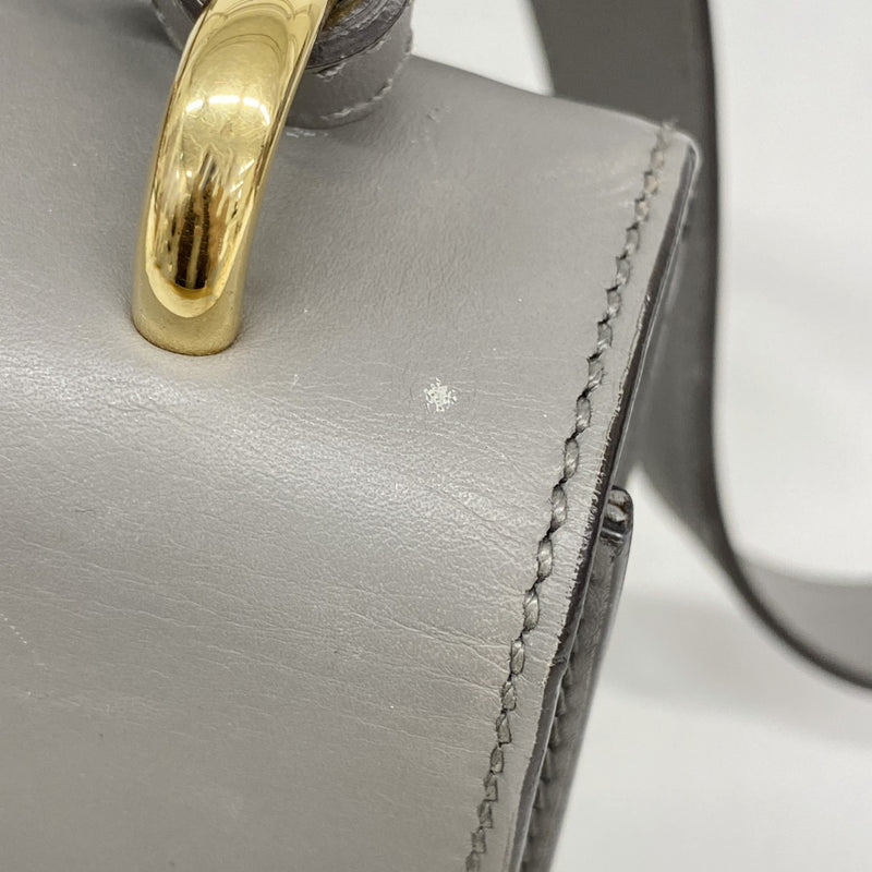 【6fd5554-k】グッチ ショルダーバッグ シルヴィ 421882 レザー グレー ゴールド金具【中古】レディース