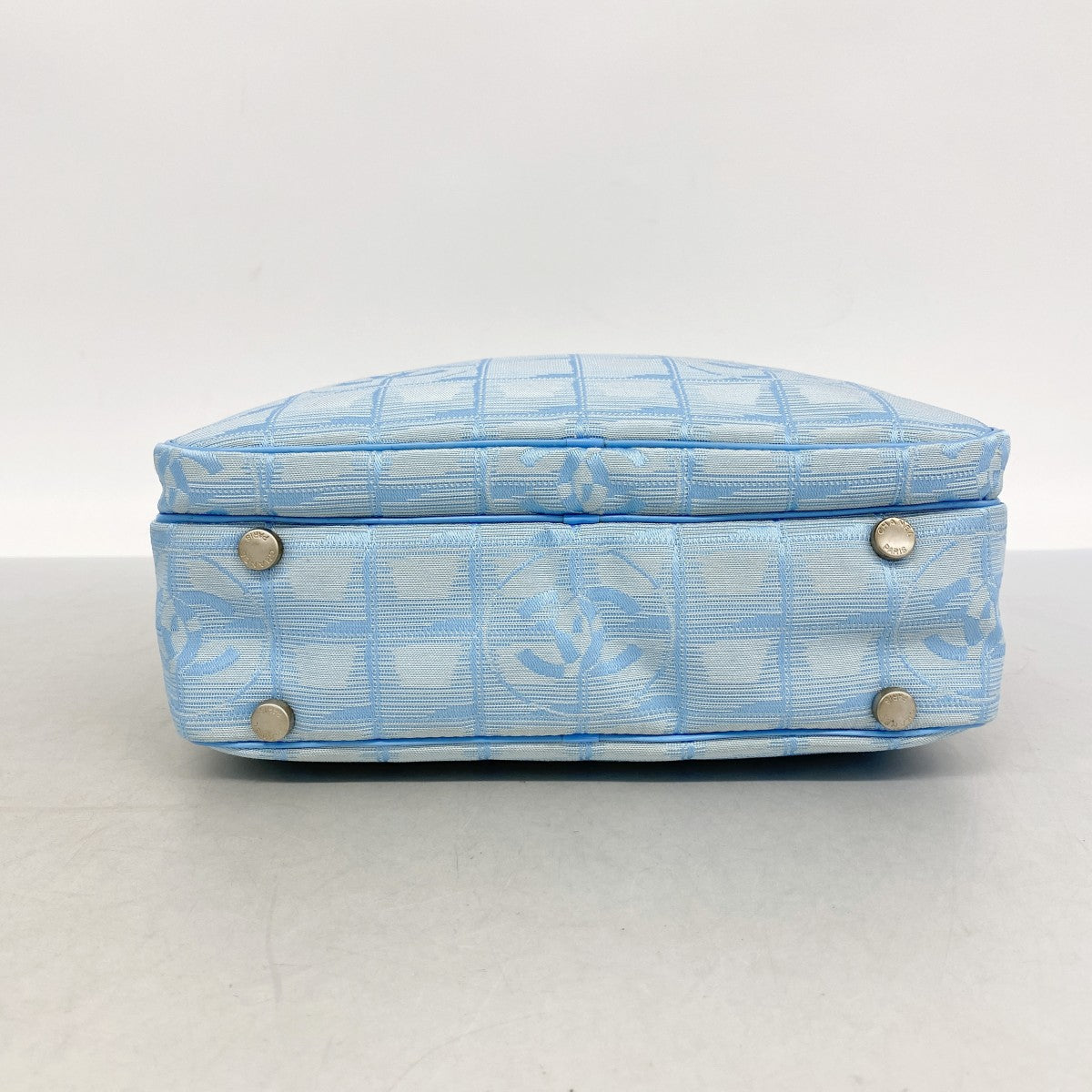 【6fd5561-k】シャネル ハンドバッグ ニュートラベル ナイロン ブルー シルバー金具 2wayバッグ【中古】レディース