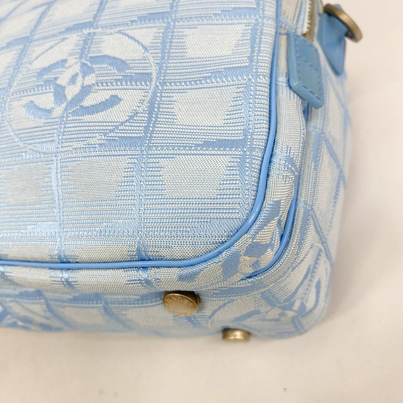 【6fd5561-k】シャネル ハンドバッグ ニュートラベル ナイロン ブルー シルバー金具 2wayバッグ【中古】レディース