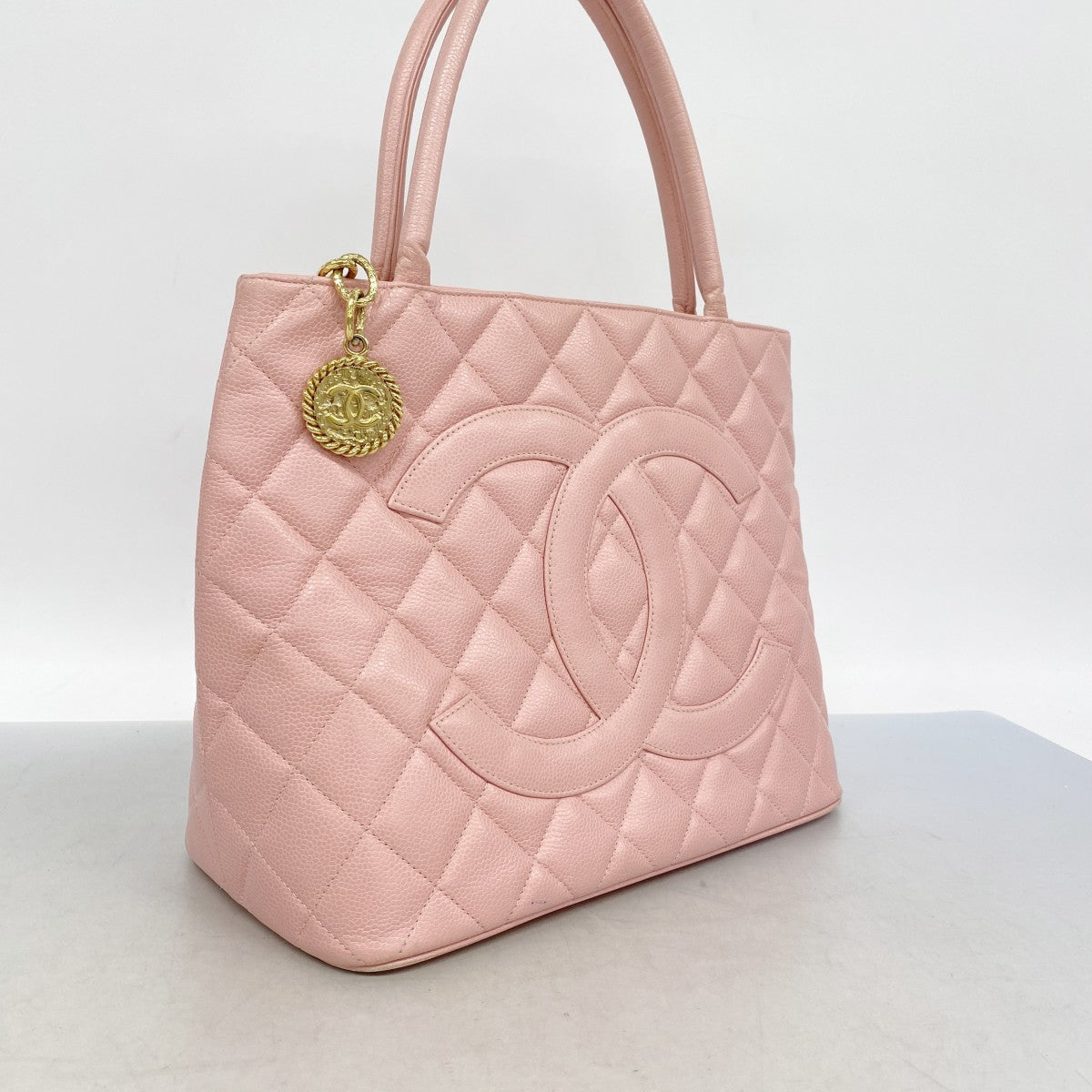 【6fd5574】シャネル トートバッグ 復刻トート キャビアスキン ピンク ゴールド金具【中古】レディース