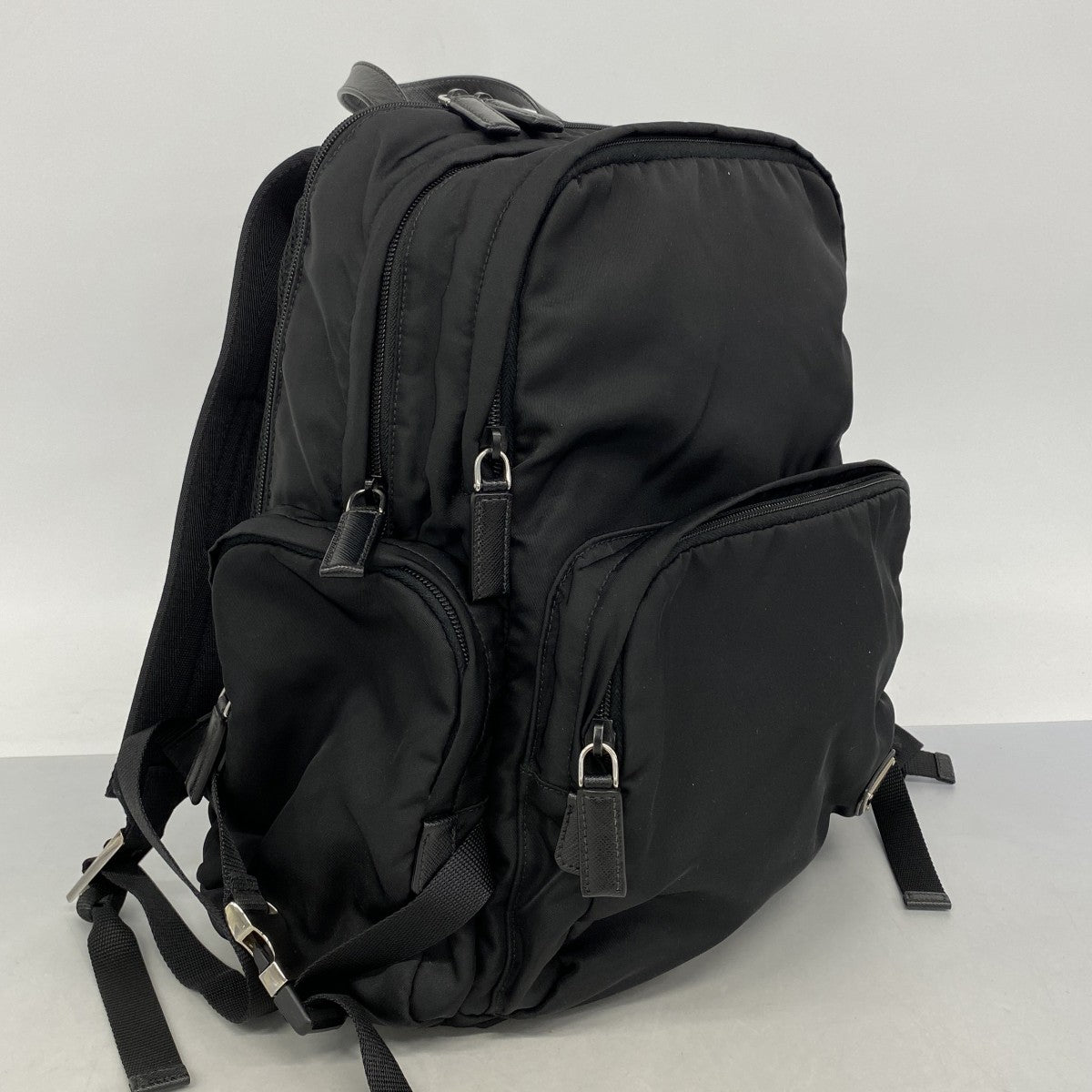 【6fd5590-k】プラダ リュック・デイパック テスート ナイロン ブラック シルバー金具【中古】メンズ