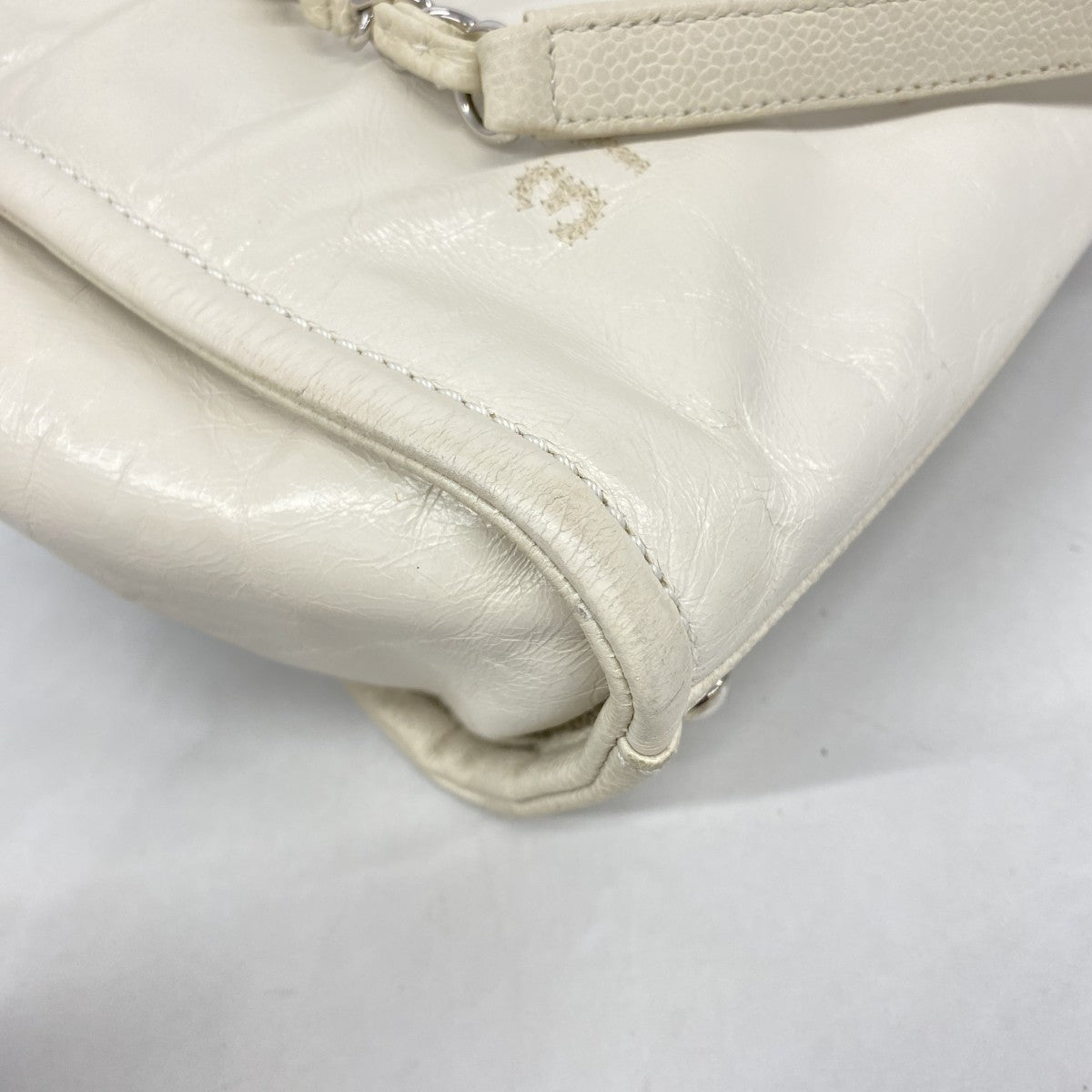 【6fd5598-k】シャネル チェーントート ドーヴィル レザー アイボリー シルバー金具【中古】レディース