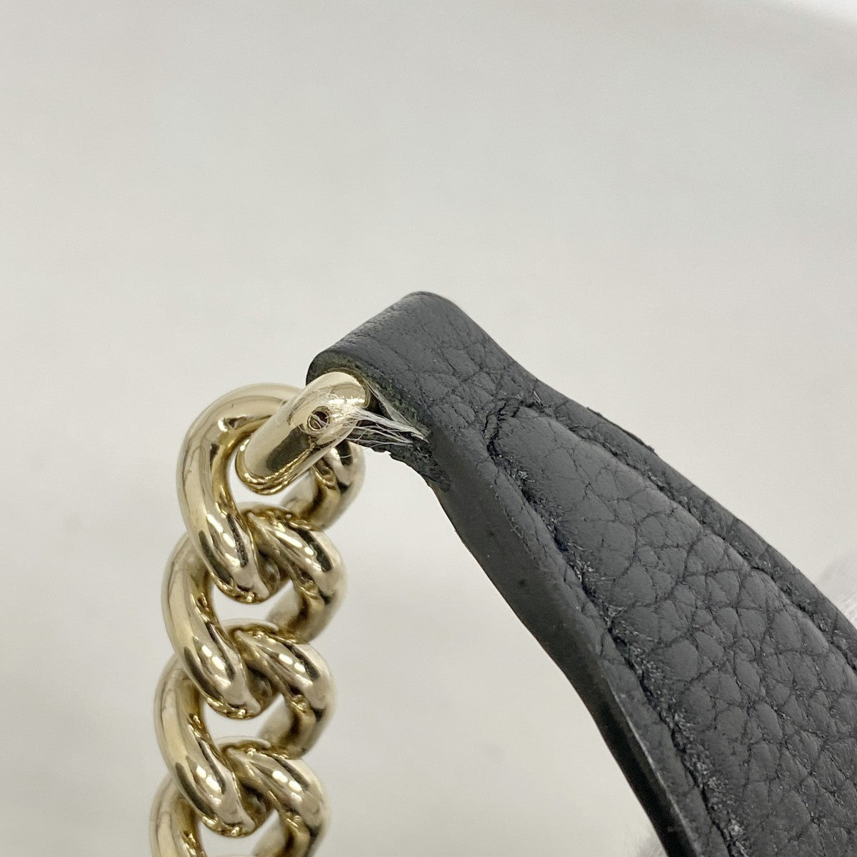 【6fd5631-k】グッチ ショルダーバッグ ソーホー 536196 レザー ブラック シャンパンゴールド金具【中古】レディース