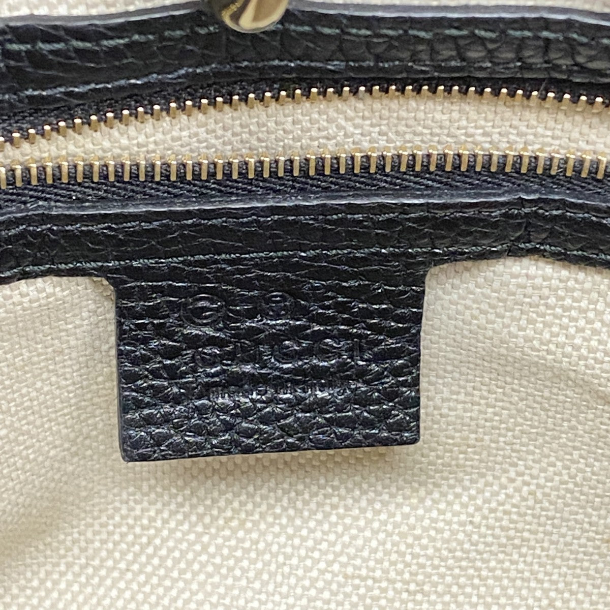 【6fd5631-k】グッチ ショルダーバッグ ソーホー 536196 レザー ブラック シャンパンゴールド金具【中古】レディース