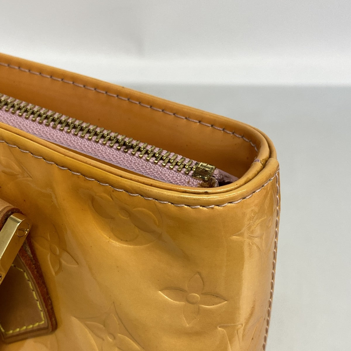 【6fd5650】ルイヴィトン トートバッグ ヴェルニ ヒューストン M91054 ローズ【中古】レディース