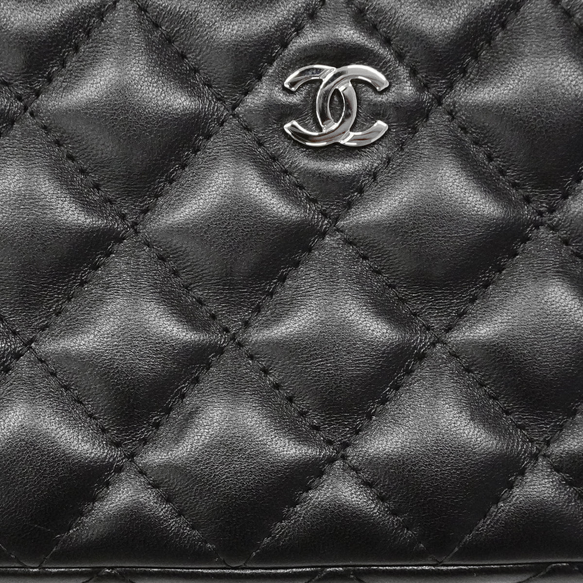 【6fd5678-k】シャネル ショルダーバッグ マトラッセ チェーンショルダー ラムスキン ブラック シルバー金具【中古】レディース